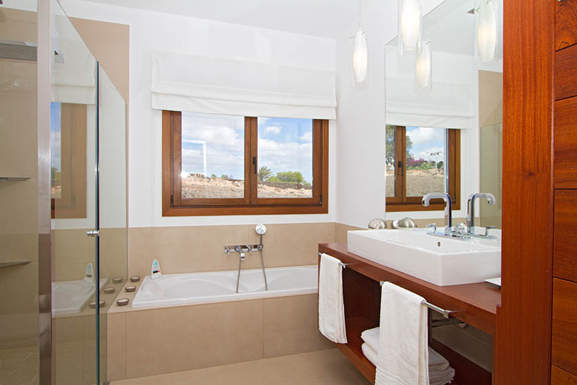 luxury villas lanzarote